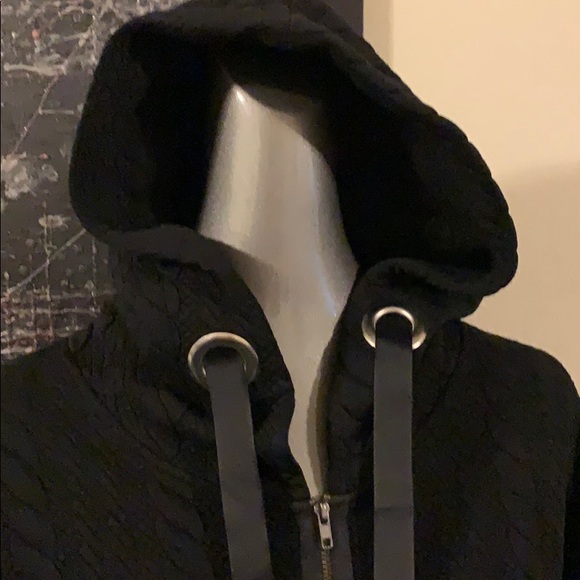 VIMMIA Hooded “Cable Knit” Zip Front Hooded Jacket - Picture 5 of 8